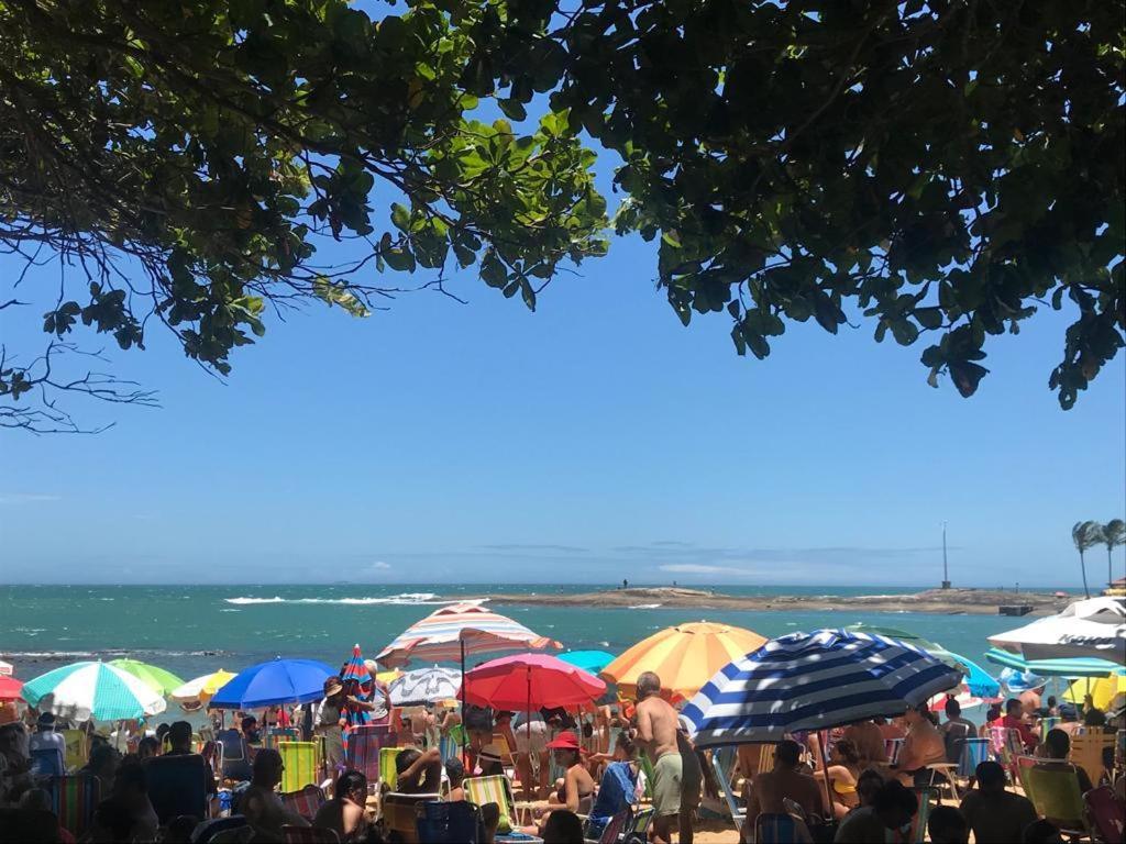 Apartamento Pe Na Areia E Aguas Tranquilas No Centro De Guarapari Luaran gambar